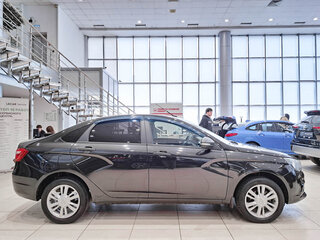 2017 Lada (ВАЗ) Vesta I, чёрный, 680000 рублей, вид 4
