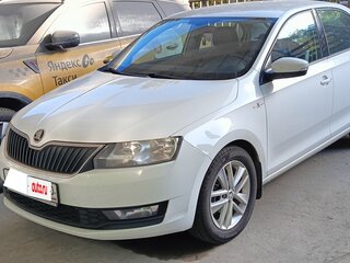 2019 Skoda Rapid I Рестайлинг, белый, 1200000 рублей, вид 1