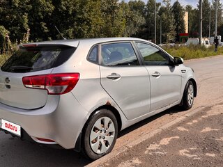 2016 Kia Rio III Рестайлинг, серебристый, 695000 рублей, вид 2