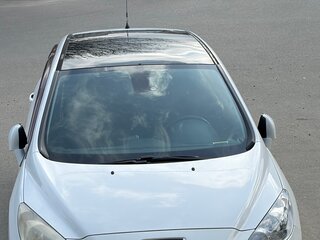 2011 Peugeot 308 I Рестайлинг, белый, 650000 рублей, вид 3