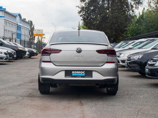 2021 Volkswagen Polo VI, серебристый, 1709000 рублей, вид 5