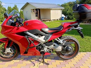 2015 Honda VFR 800, красный, 690000 рублей, вид 4