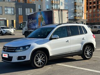 2012 Volkswagen Tiguan I Рестайлинг, белый, 880000 рублей, вид 1