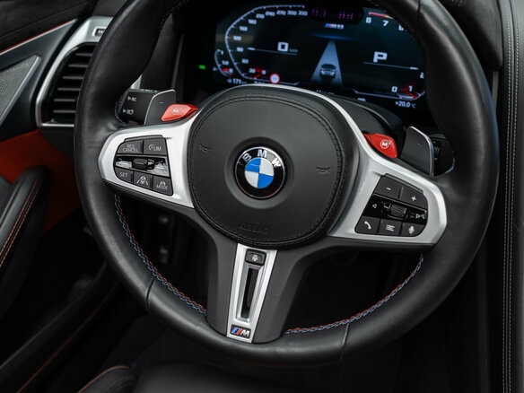 2022 BMW M8 Competition I (F91/F92/F93), серый, 13990000 рублей - вид 19