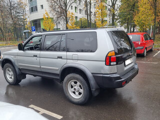 2000 Mitsubishi Montero Sport I, серебристый, 600000 рублей, вид 4