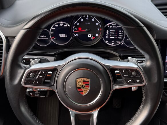 2020 Porsche Cayenne III, оранжевый, 5990000 рублей - вид 24