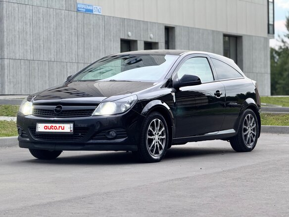 2010 Opel Astra GTC H Рестайлинг, чёрный, 590000 рублей - вид 1