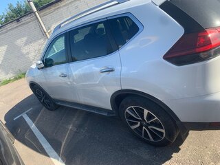 2021 Nissan X-Trail III Рестайлинг, белый, 3000000 рублей, вид 3