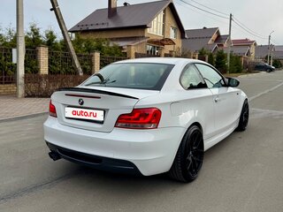 2011 BMW 1 серии 135i I (E82/E88) Рестайлинг 2, белый, 1849000 рублей, вид 5