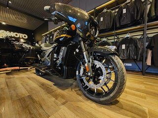 2026 Indian Chieftain, чёрный, 3990000 рублей, вид 2