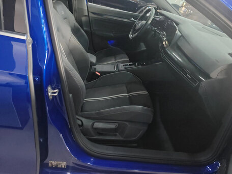 Volkswagen Golf VIII