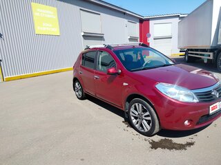 2010 Renault Sandero I, красный, 665000 рублей, вид 3