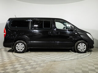 2017 Hyundai H-1 II Рестайлинг, чёрный, 2250000 рублей, вид 4