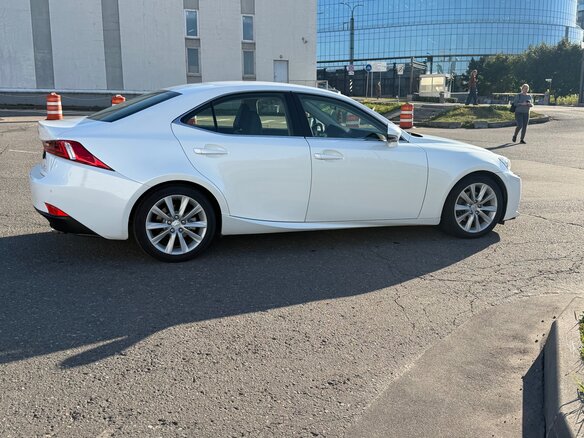 2014 Lexus IS 250 III, белый - вид 4