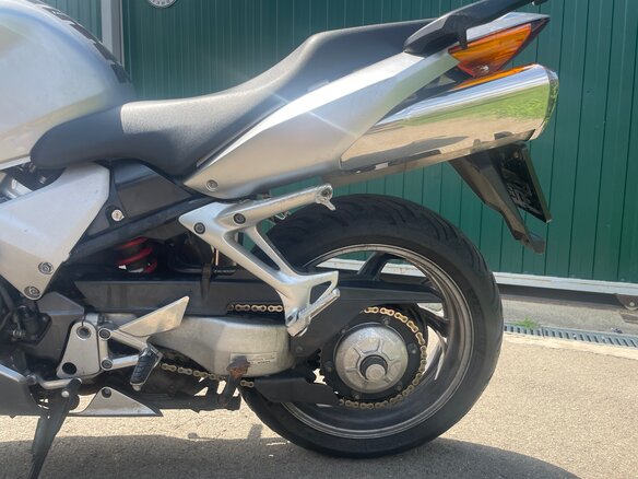 2004 Honda VFR 800, серый, 400000 рублей - вид 17