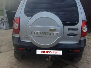 2011 Chevrolet Niva I Рестайлинг, серебристый, 420000 рублей, вид 5