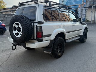 1995 Toyota Land Cruiser 80 Series Рестайлинг, белый, 3000000 рублей, вид 4