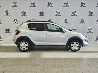 2017 Renault Sandero Stepway II, серебристый, 781000 рублей, вид 4