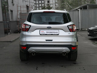 2017 Ford Kuga II Рестайлинг, серебристый, 950000 рублей, вид 5