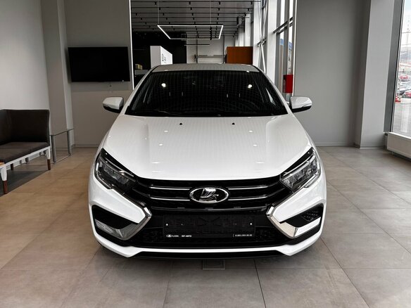 2026 Lada (ВАЗ) Vesta I Рестайлинг (NG), белый - вид 1