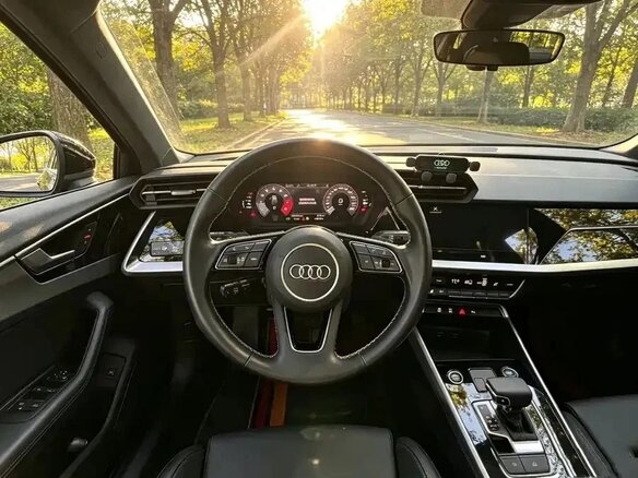 2023 Audi A3 Sportback 35 TFSI IV (8Y), зелёный, 2129000 рублей - вид 9