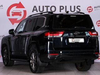 2021 Toyota Land Cruiser 300 Series, чёрный, 8699000 рублей, вид 2