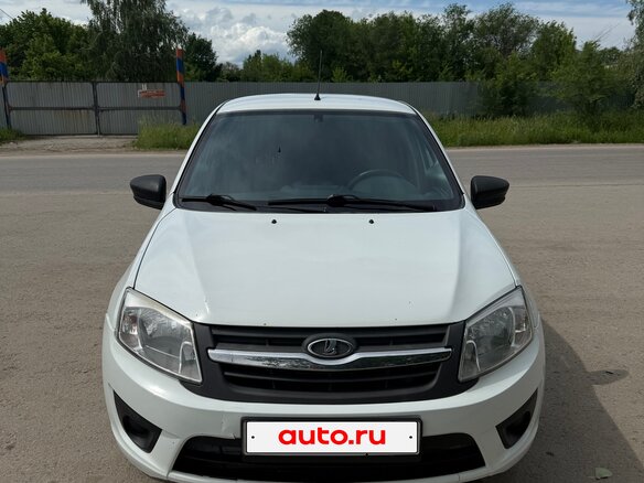 2017 Lada (ВАЗ) Granta I, белый, 450000 рублей