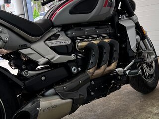 2020 Triumph Rocket III, серый, 2250000 рублей, вид 2