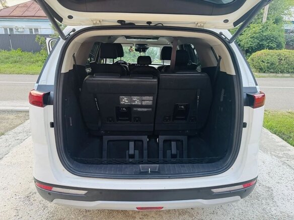 2021 Kia Carnival IV, белый, 4600000 рублей - вид 8