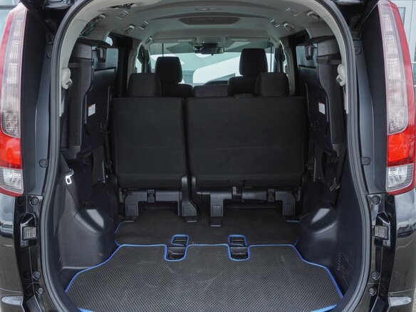 2017 Toyota Noah III (R80) Рестайлинг, чёрный, 2299000 рублей - вид 24