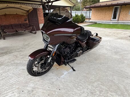 2024 Harley-Davidson CVO Street Glide, коричневый, 3850000 рублей, вид 4