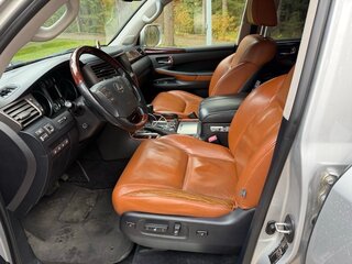2011 Lexus LX 570 III, серебристый, 3950000 рублей, вид 4