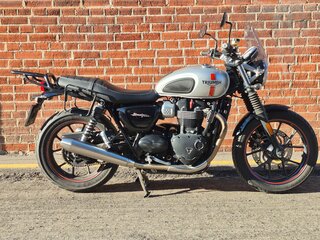 2016 Triumph Street Twin, серебристый, 575000 рублей, вид 3