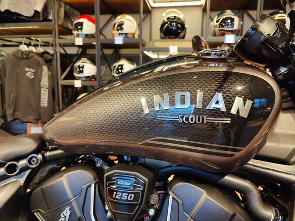 2026 Indian Scout, серый, 2390000 рублей - вид 8