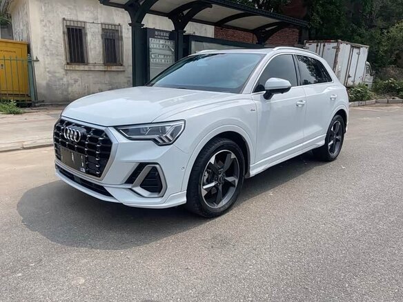 2022 Audi A3 Sportback 35 TFSI IV (8Y), белый, 1935000 рублей - вид 2