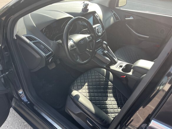 2012 Ford Focus III, чёрный, 1000000 рублей - вид 4