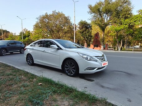 2011 Hyundai Sonata VI (YF), белый, 1320000 рублей, вид 2