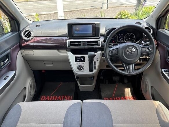 2022 Daihatsu Cast I, красный - вид 14