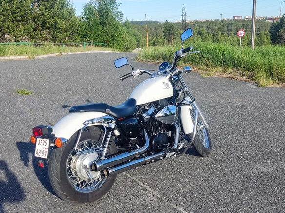 2010 Honda Shadow 750, белый, 600000 рублей - вид 1