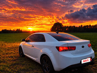 2010 Kia Cerato Koup II, белый, 450000 рублей, вид 1