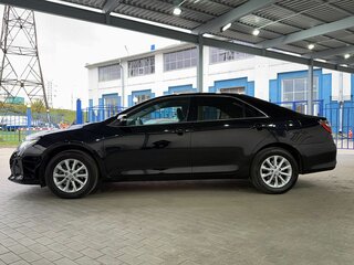 2016 Toyota Camry VII (XV50) Рестайлинг, чёрный, 2075000 рублей, вид 2