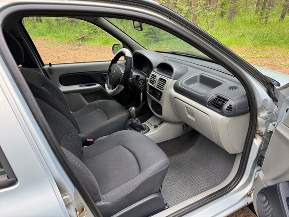 2004 Renault Symbol I Рестайлинг, синий - вид 20