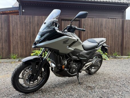 2025 Honda NC 750X, серый, 1230000 рублей, вид 2