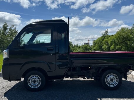 2021 Daihatsu Delta, чёрный, 2400000 рублей, вид 3