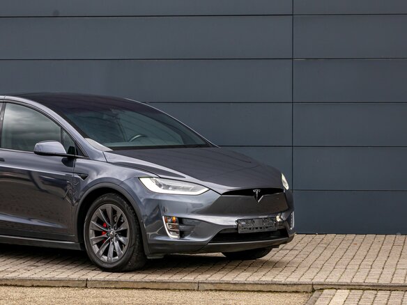 2019 Tesla Model X 90D I, серый, 5195000 рублей - вид 6