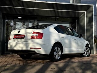 2019 Skoda Octavia III (A7) Рестайлинг, белый, 2339900 рублей, вид 5