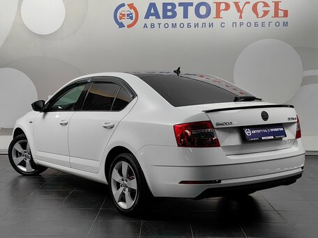 2019 Skoda Octavia III (A7) Рестайлинг, белый, 1899000 рублей, вид 2