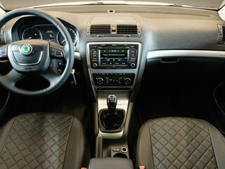 2012 Skoda Octavia Scout II (A5) Рестайлинг, бежевый, 1249000 рублей, вид 5