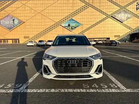 Audi Q3 II (F3)
