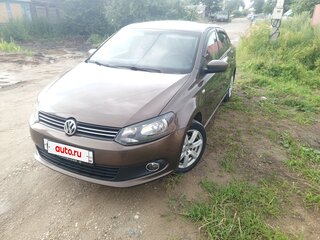 2014 Volkswagen Polo V, коричневый, 900000 рублей, вид 3